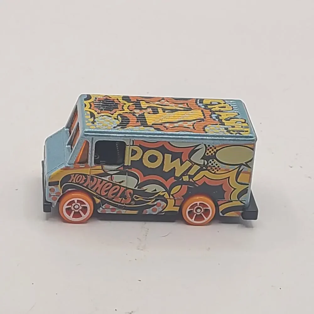 2012 Hot Wheels loose 1976 Combat Medic Crash Vroom Collectible Toy Car